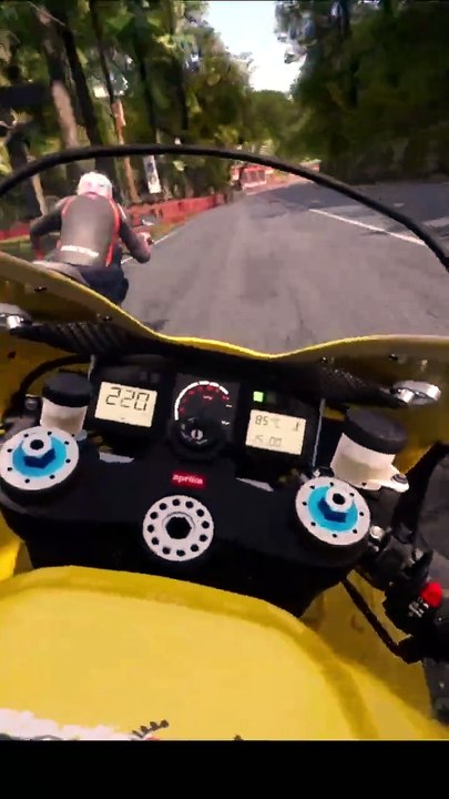 ITALIAN V-TWIN MADNESS! 2003 Aprilia RSV 1000 R...