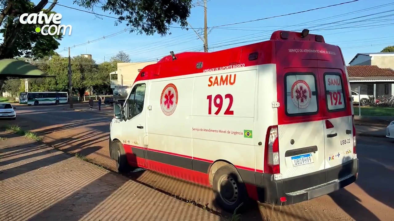 Motorista passa mal e é socorrido após ficar inconsciente dentro de carro em Cascavel