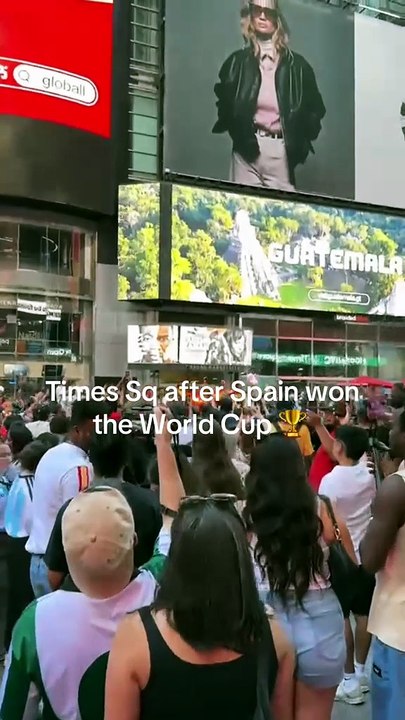 SPAIN FANS GO CRAZY FOR FIA WORLD CUP