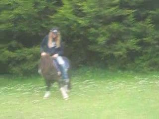 Pawnee croise pattes monté