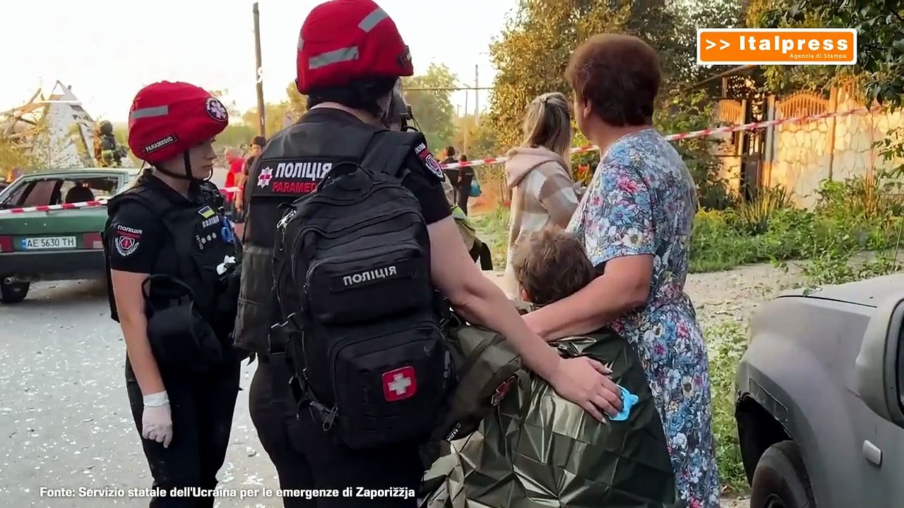 Zaporižžja, attacco russo su edifici residenziali, un morto e diversi feriti