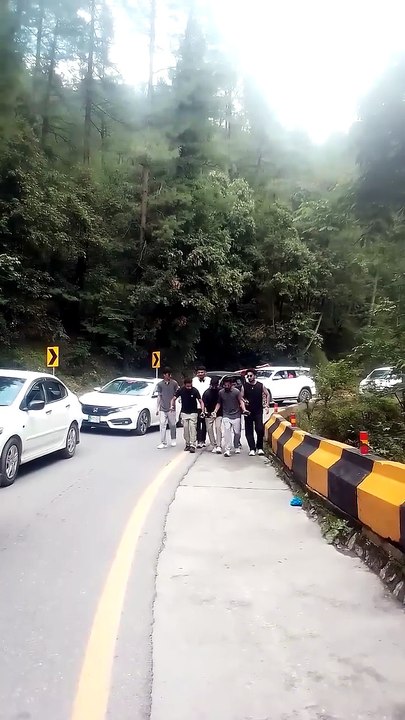 tourist enjoy in nathia Gali_nathia Gali today nathia Gali weather today_murree live today_Lora kpk