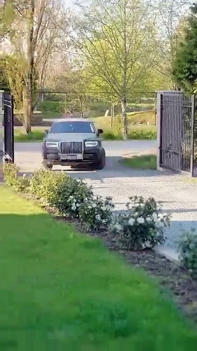Don't Mess With A Billionaire Mother