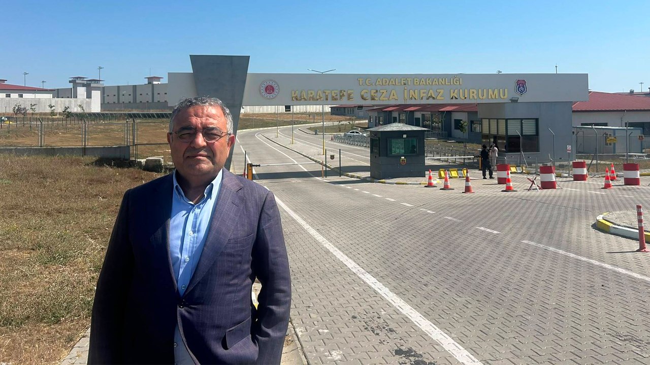 Sezgin Tanrıkulu'ndan Deniz Göktaş ve Mehmet Pehlivan'a ziyaret