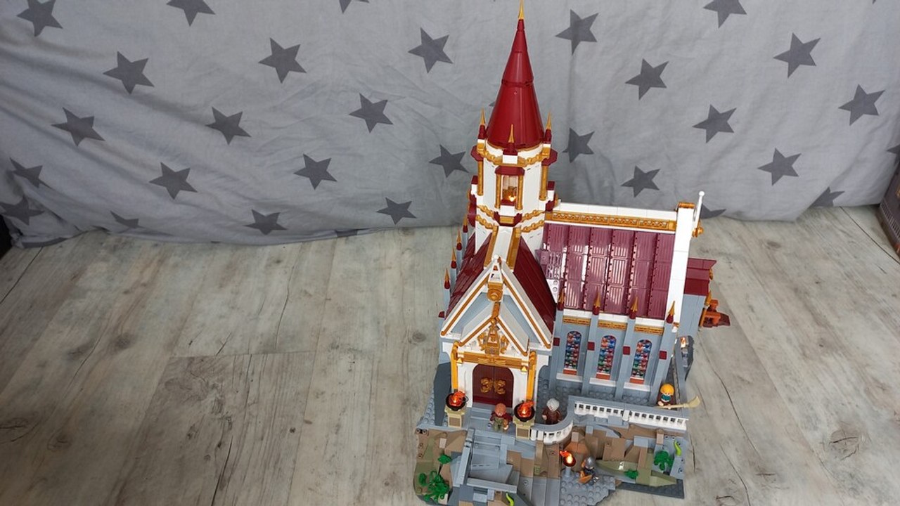 King's castle treasury von lego-konkurrent lumibricks: so cool sieht das beleuchtete schloss aus