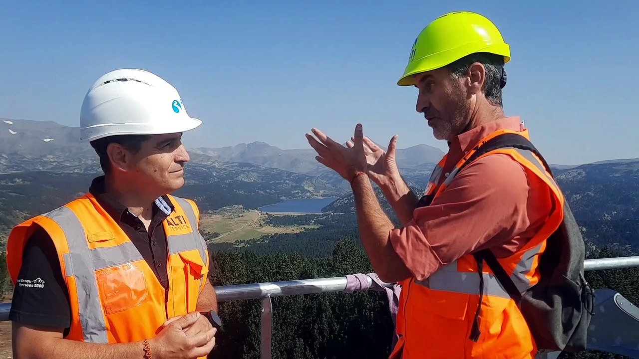 La station de Font-Romeu remplace un vieux télésiège par un nouveau dernier cri