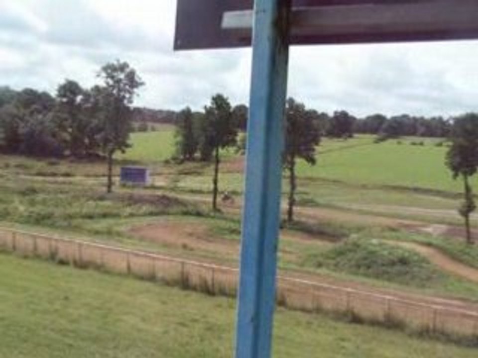 La neuville aux joutes