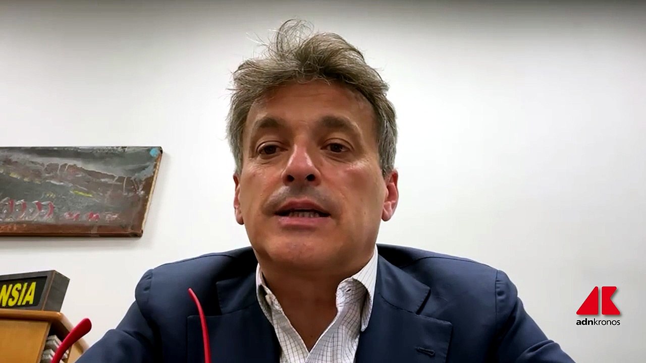 Lo psichiatra: "Intelligenza artificiale può dare dipendenza" - Video
