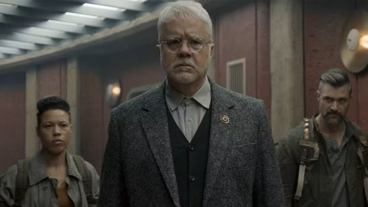 Tim Robbins on 'Silo'