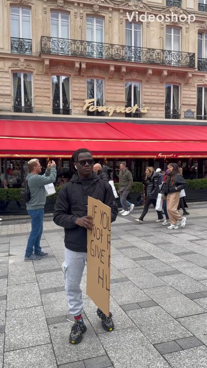 Si tu n’es pas raciste, fais-moi un câlin❤️