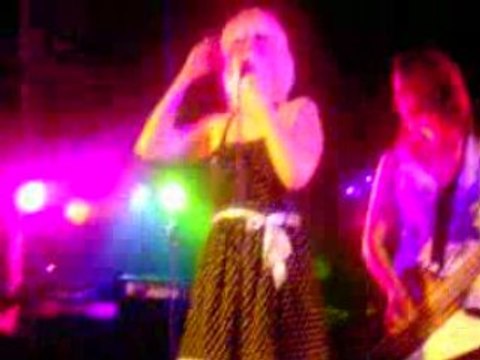 Debbie Rockt batofar 17/05/08 paris