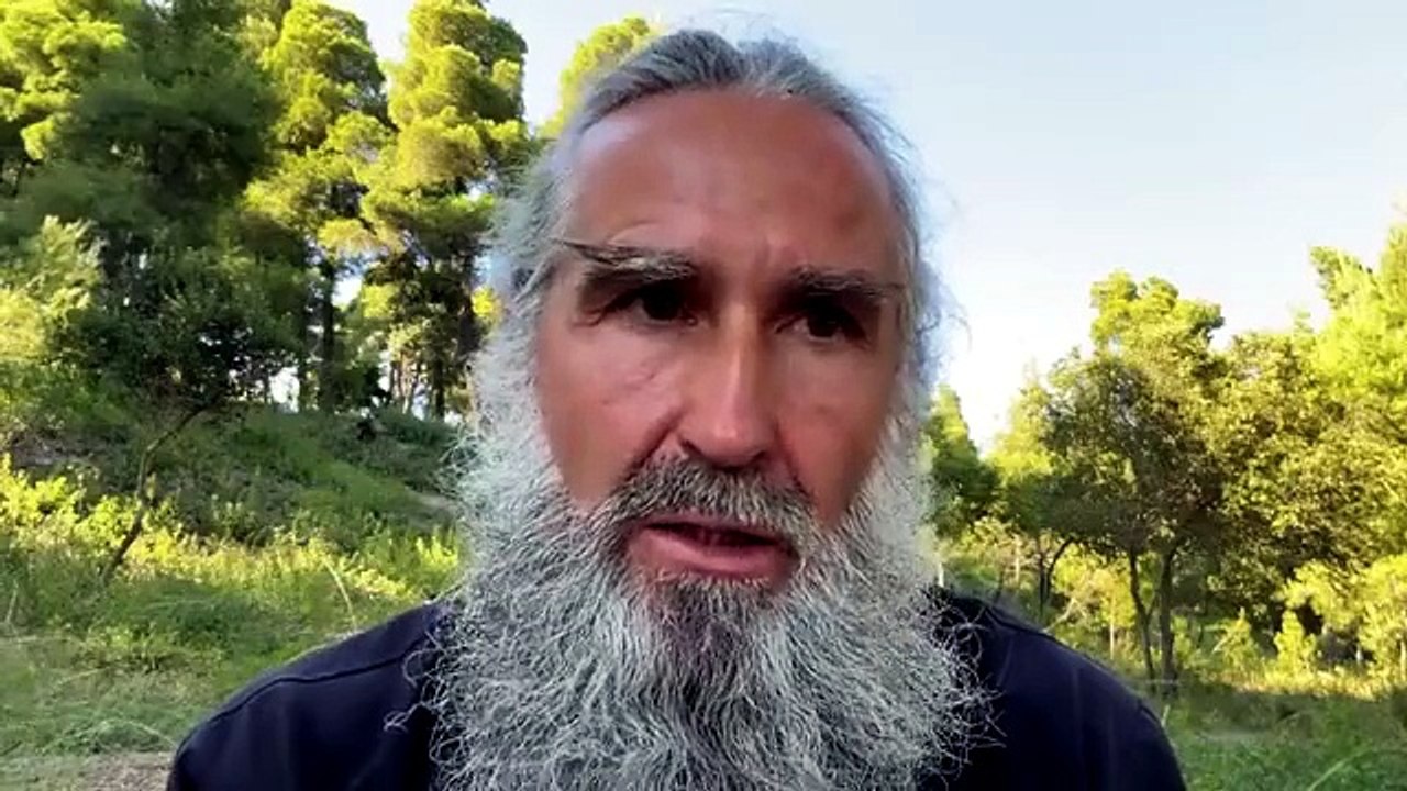 Все равно я не могу желать, чтобы путин оказался в раю 🤷‍♀ ну никак. (I still can't wish for Putin to end up in heaven 🤷‍♀ no way?)