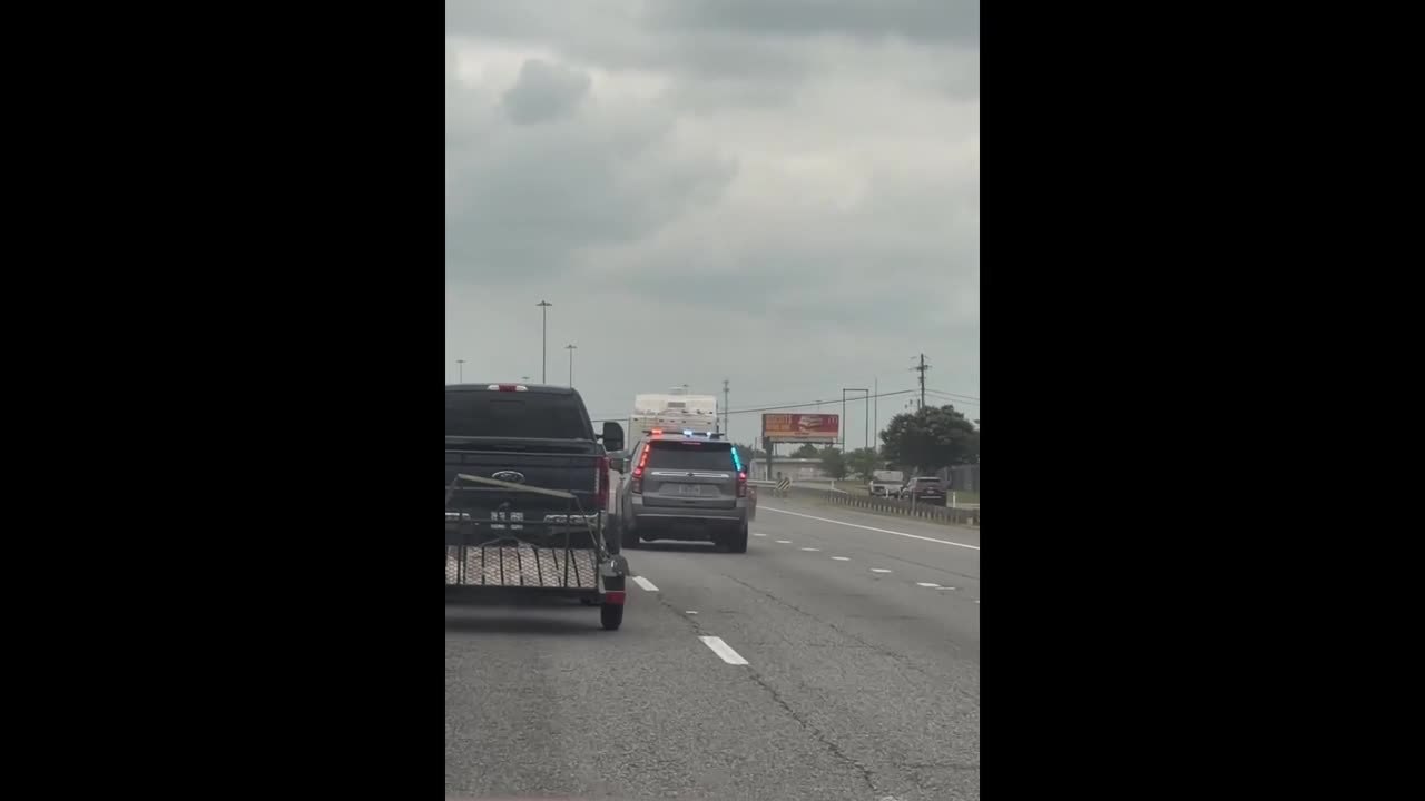 Oversized Tow Setup Swerves Across Lanes