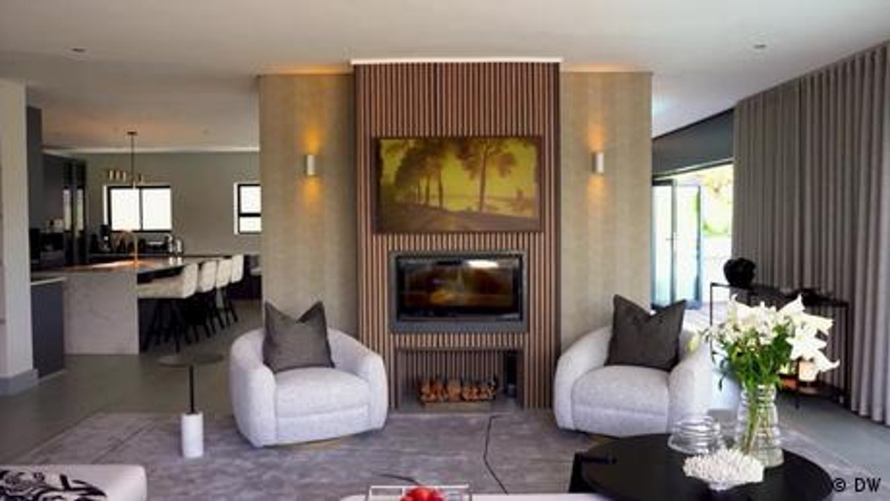 This South African coastal home masters holiday design