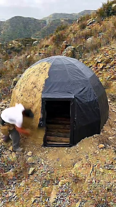 He Built a Two-Level Underground Shelter on a Barren Hillside#shelterbuild #bunker #shelter #BunkerRenovation