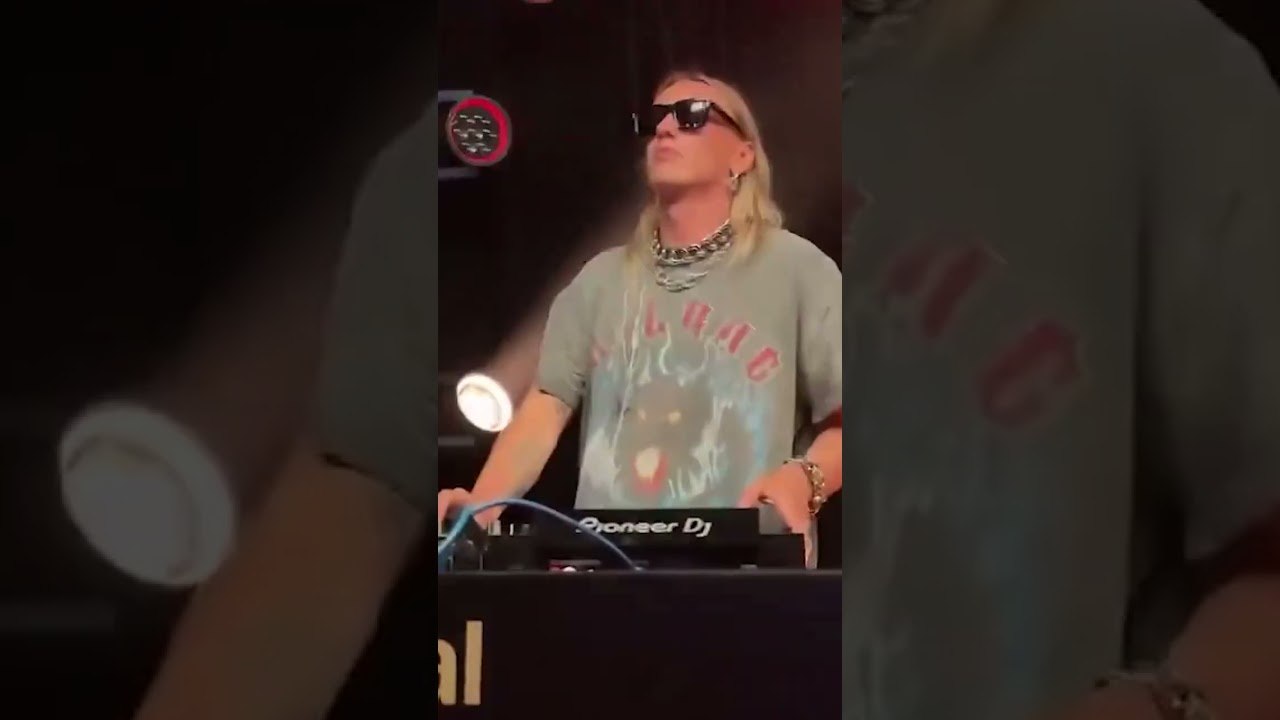 Quand Vecna prend le contrôle de la playlist au Comic-Con 2026  comic_con bowerjamie 🎥: WiCnet