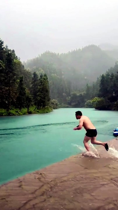 Diving into a Hidden Turquoise River in the Rain..!