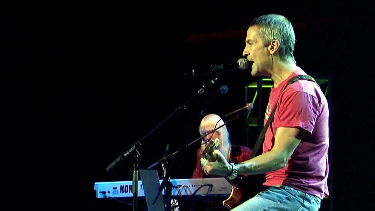 Ramblin' on My Mind (Robert Johnson cover) - Billy Squier (live)