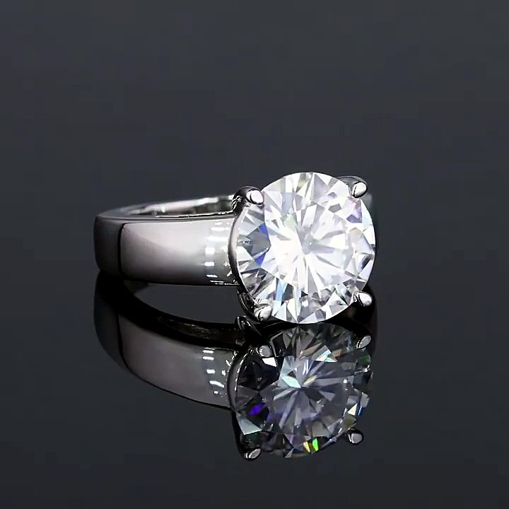 😱 Everyone Thinks This Is a Real Diamond... See Why! 💎
