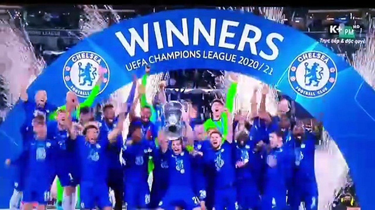 Cesar Azpilicueta và Các Cầu Thủ Chelsea ăn mừn...
