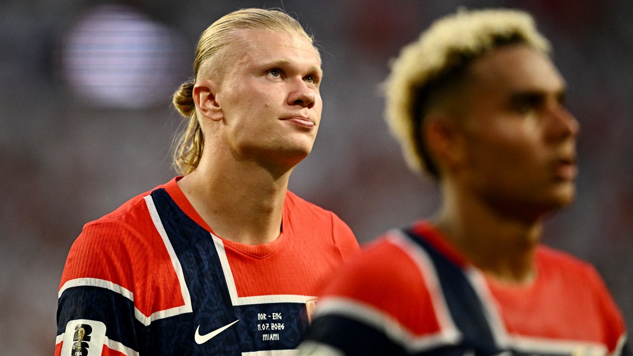 Erling Haaland Shines: Scores Twice on World Cup Debut!