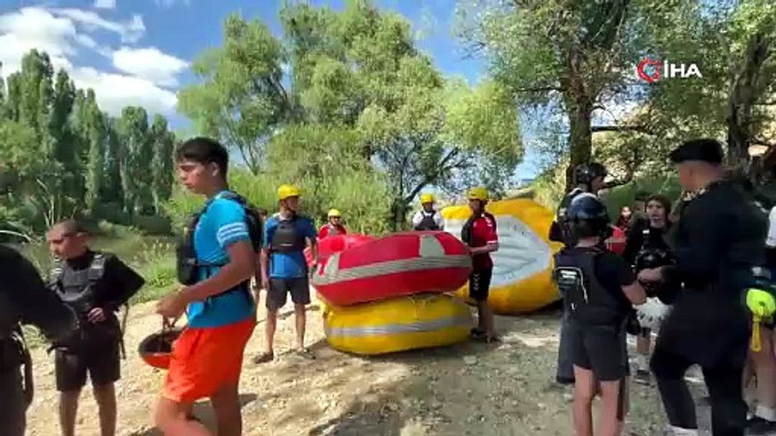 Kars’ta ilk kez rafting heyecanı! Temel eğitim kampı başladı | Ajansspor | IHA