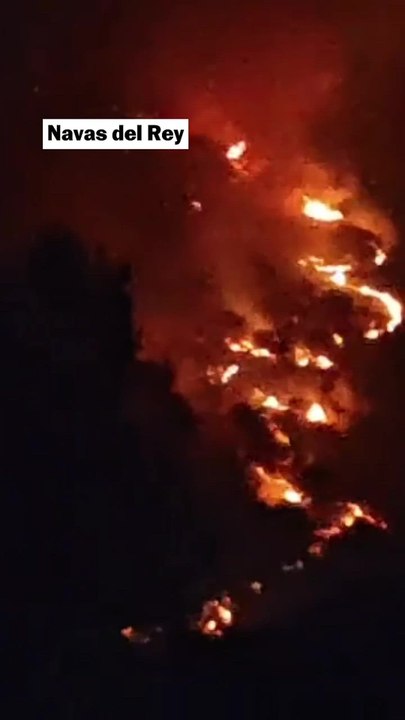 Otra noche de lucha contra el fuego