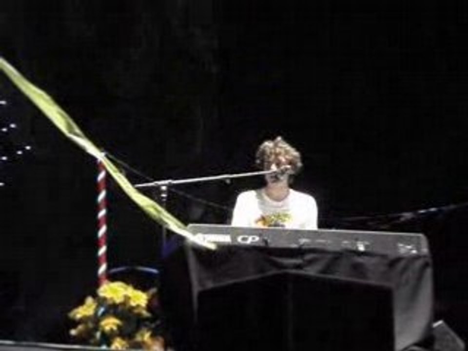 Mika - Rain (Amsterdam)
