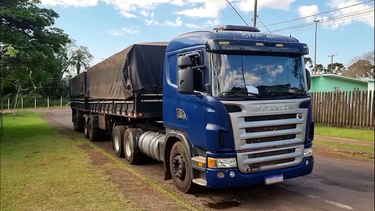 Motorista é detido e caminhão com adulterações é apreendido em Cascavel