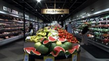 Reserve Bank governor warns world facing increased supply shocks