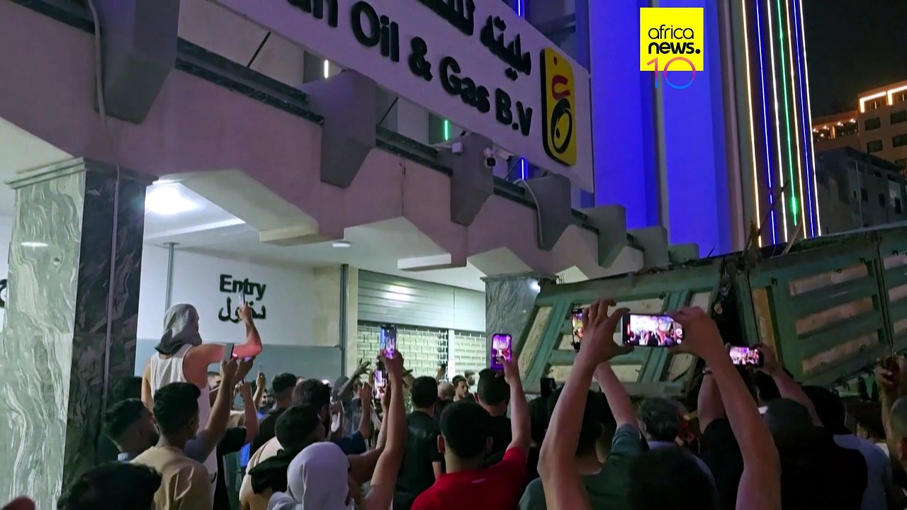Libya orders army to expel protesters from gas plant