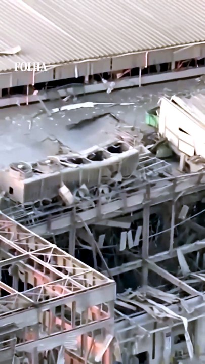 Shopping é parcialmente destruído por terremoto em Kashima, no Japão