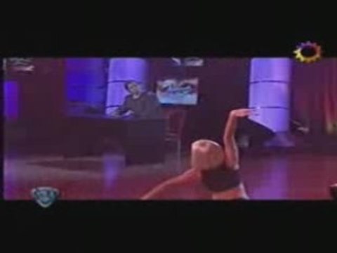 Valeria Archimo Bailando Videoclip