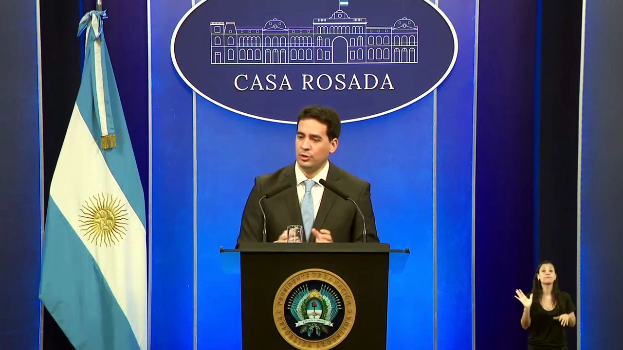 Adrián Ravier: "Tenemos una manera de tratar al extranjero que es un modelo a seguir"
