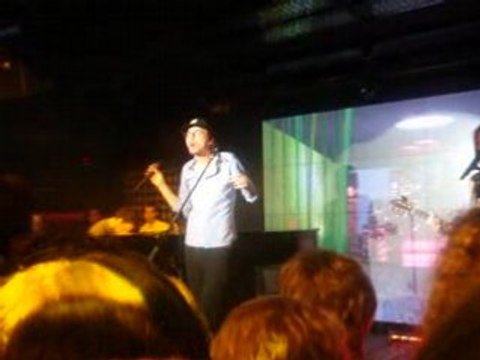 Christophe Willem show-case SFR - Jacques a dit