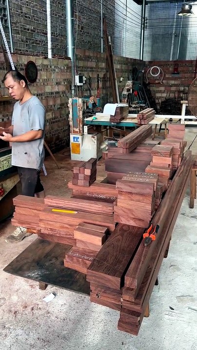 Custom-made for fans | Two long, scroll-shaped sofas are planed and ready for mortise and tenon joints. Real photos show the factory's material standards; the materials used are high-quality and substantial. #IronwoodFurniture #FactoryPhotos #CustomSolidW