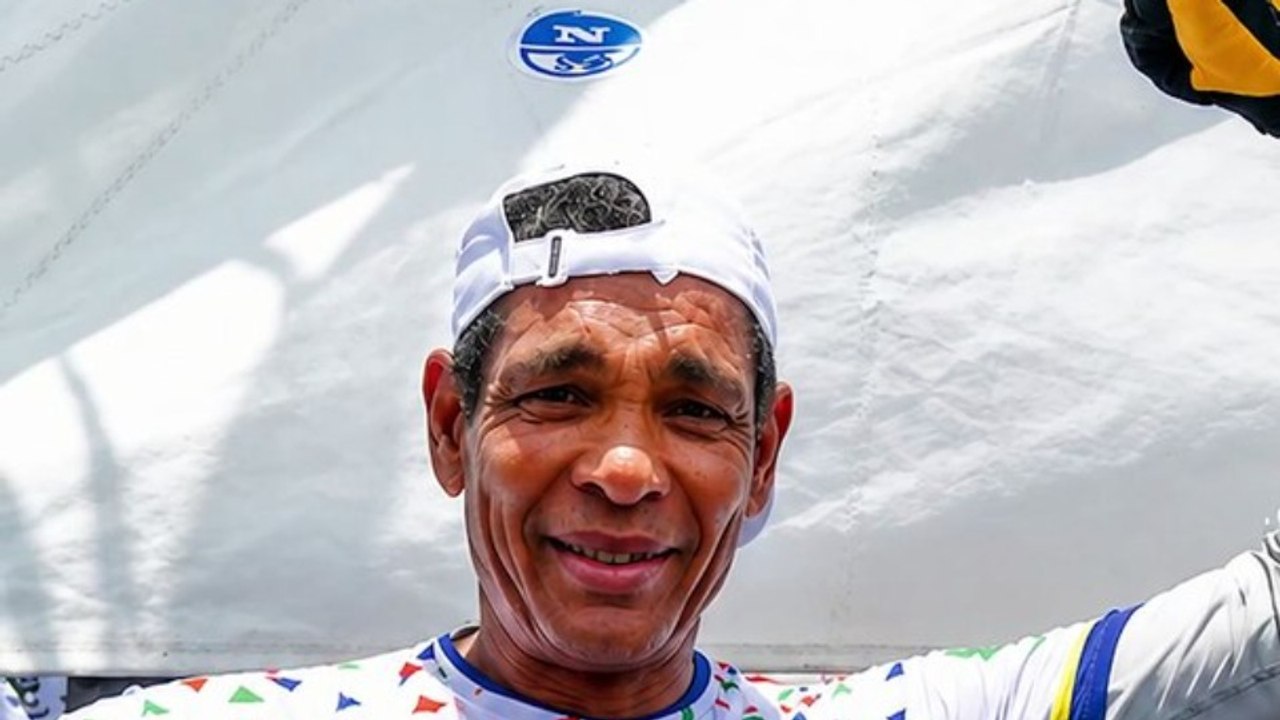 [MARTINIQUE]  Félix Mérine désormais maire poursuit la course de yoles comment