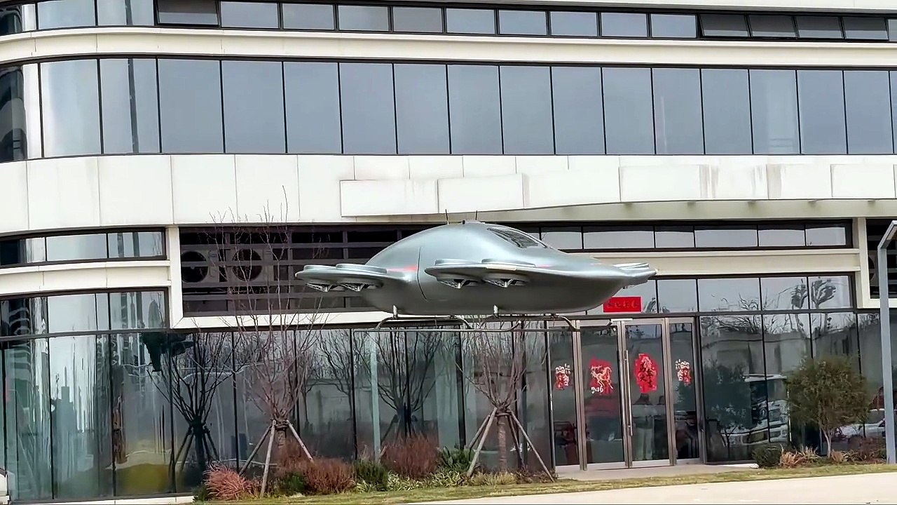 El 'platillo volante' de E-HAWK demuestra su agilidad en una prueba de vuelo