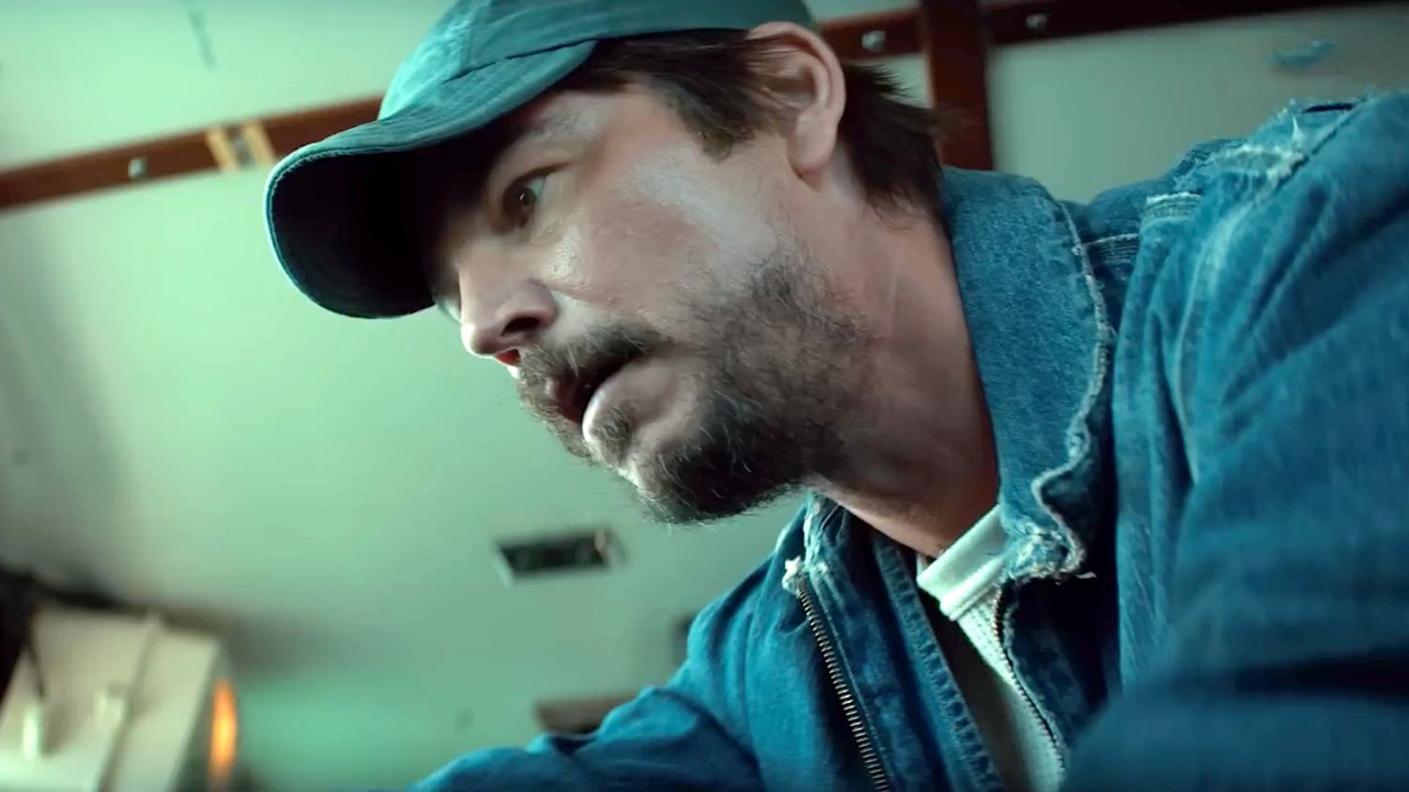 Josh Hartnett Faces a Deadly Threat in Below on Netflix