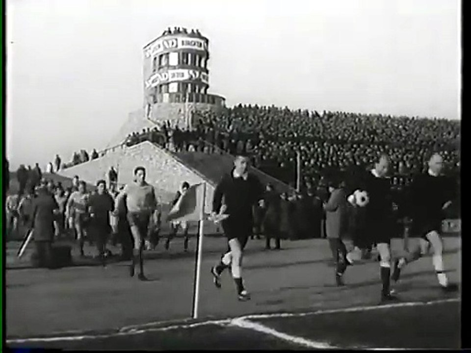 Vorwaerts Berlin v Manchester Utd European Cup 2nd Round 1st Leg 17-11-1965