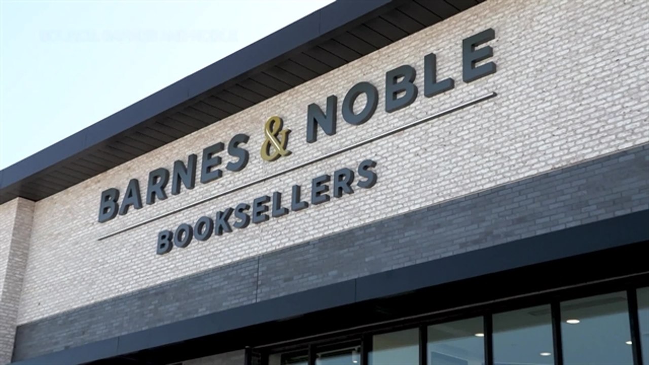Barnes & Noble CEO on Strategy, Book Sales, Possible IPO