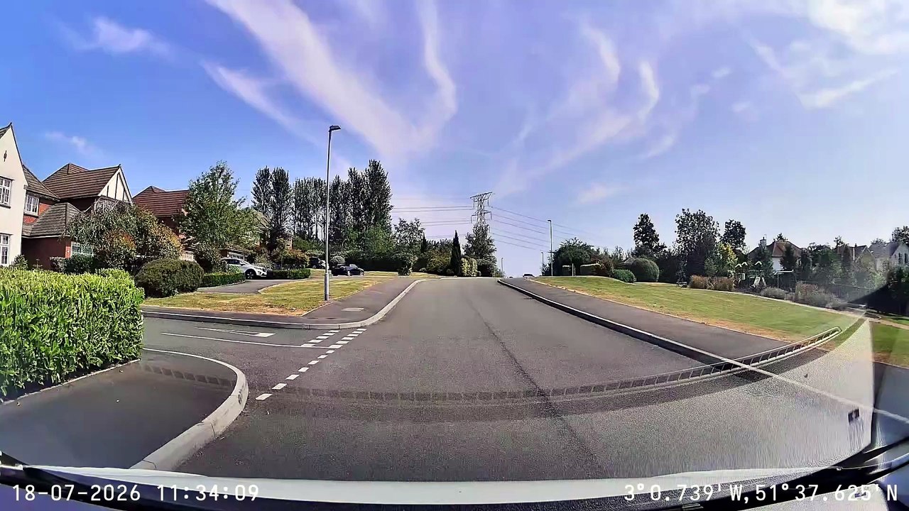 Llantarnam district centre parking chaos continues as single‑lane bottleneck worsens