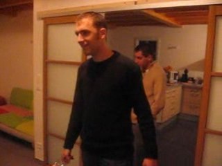 Pénible ? ... Gros lourdeau ? .... COMPLETEMENT BOURRE ??