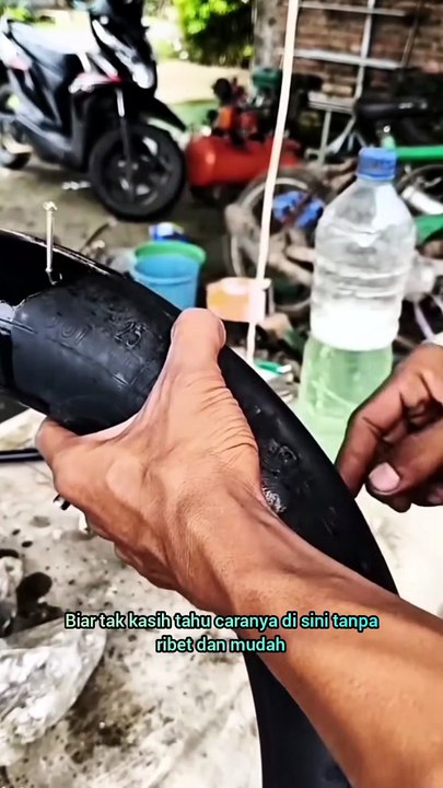 Otomotif :cara tambal ban motor dengan bener