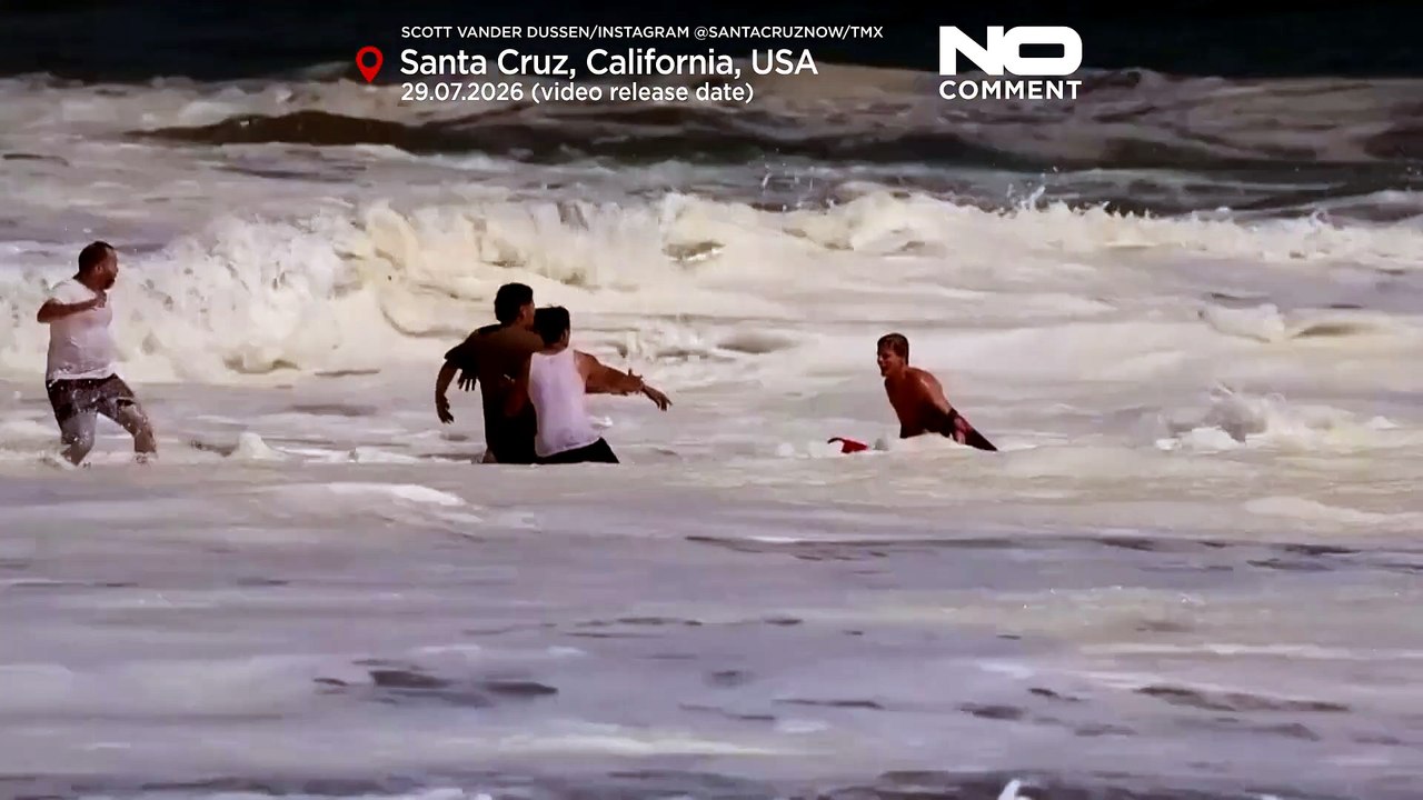 Estados Unidos: salvamento dramático em praia da Califórnia após vagas fortes atingirem Santa Cruz