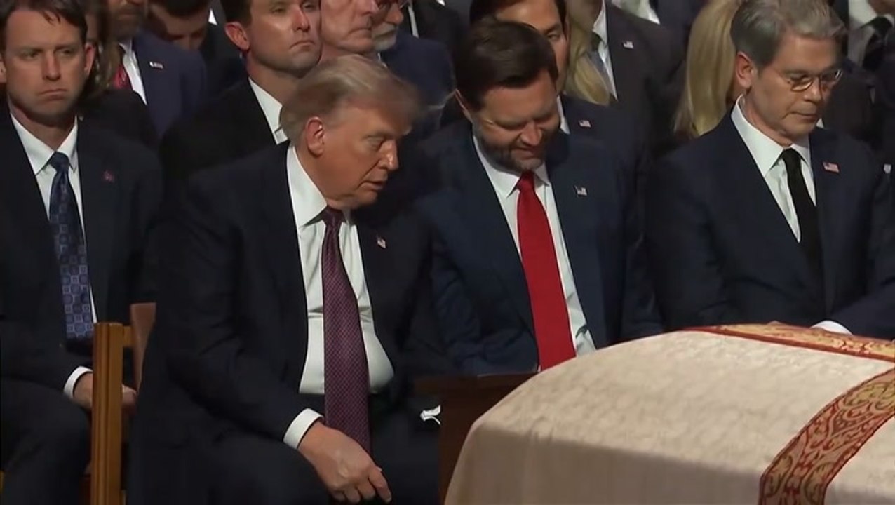 Trump offers mints to Vance during Lindsey Graham’s funeral service