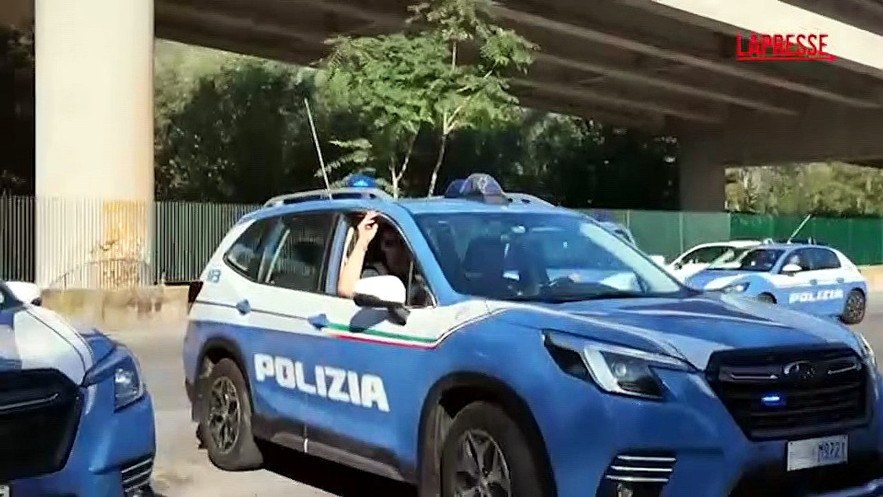 Polizia, controlli al confine a Ventimiglia e Gorizia: le immagini delle operazioni