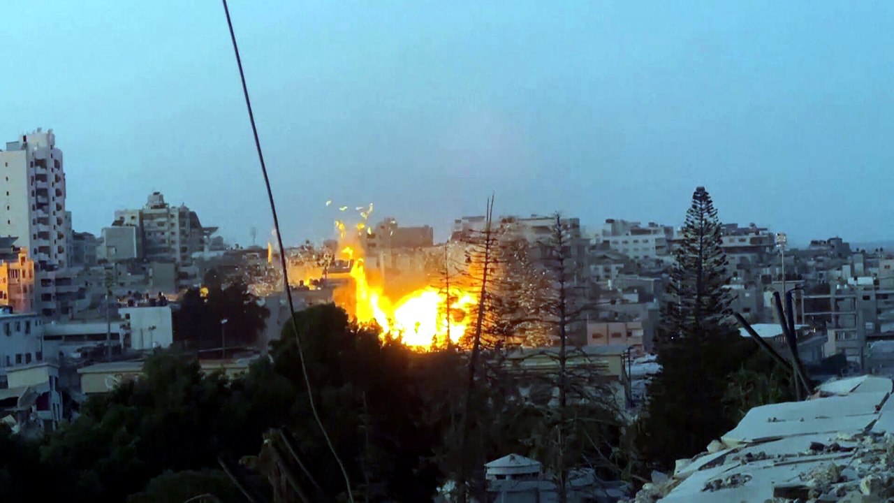 Gaza: Bewohner fliehen vor israelischem Angriff nahe Moschee