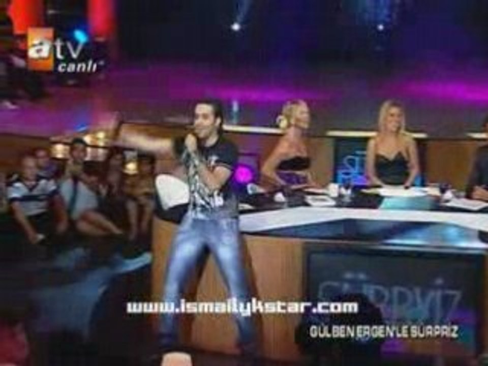 İsmail YK - Bir Numara (Gülben Ergen' le Süpriz)
