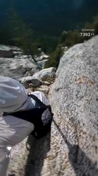Climber Slips Badly After Rocky Foothold Gives Way